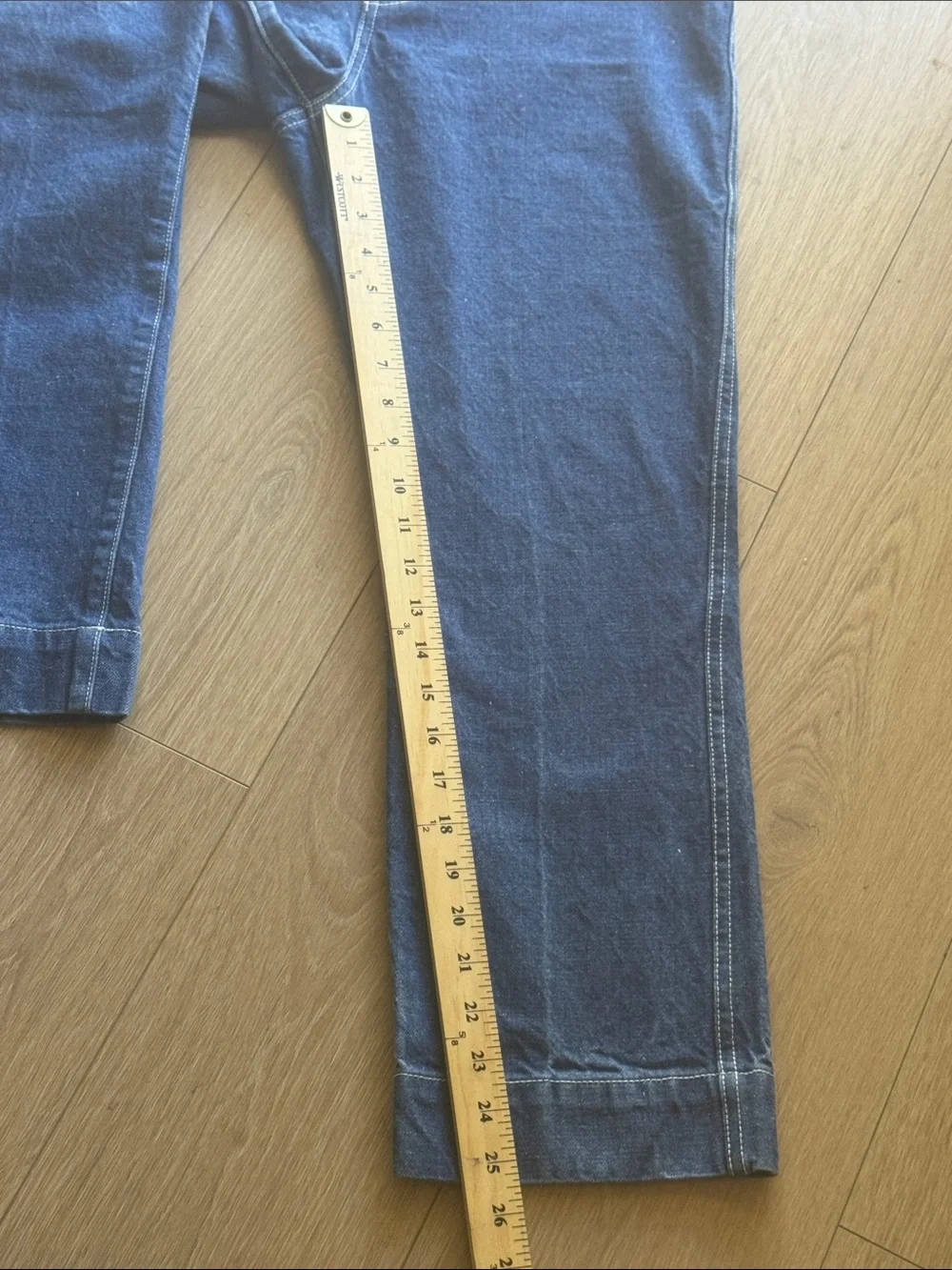 Tory Burch Cropped Straight Leg Denim Jeans Embroidered Pockets Size 29